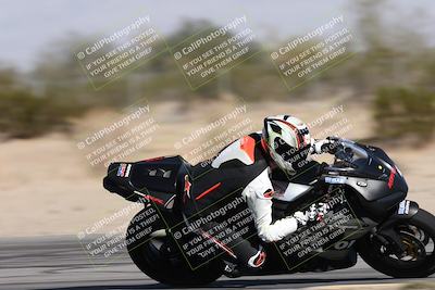 media/Dec-01-2025-Moto Forza (Mon) [[2daa91e15f]]/2-Intermediate Group/Session 3 (Turn 7 Inside Pans)/